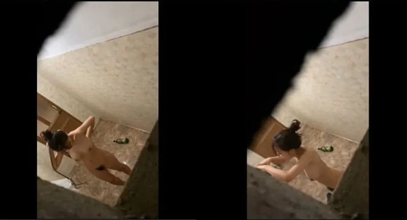 Quay lén em học sinh vú to tắm