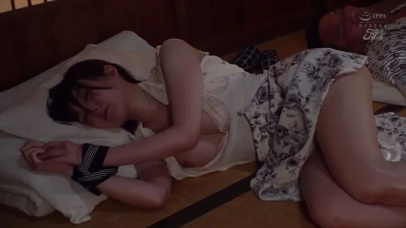 Xin người chồng đi bàn việc làm ăn với tiền bối, nữ nhân viên rơi vào kế hoạch của ông tiền bối biến thái