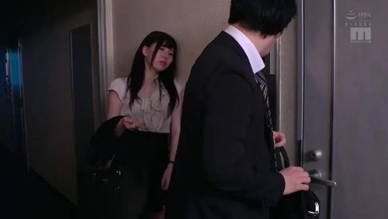 Cô vợ nhà bên nhận nhầm tôi là chồng trong một hôm say xỉn