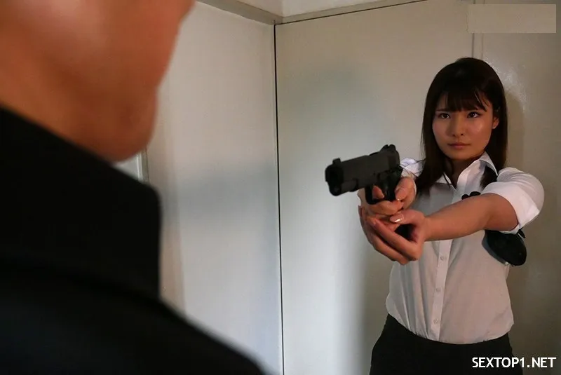 Nữ cai ngục bị tù nhân làm nhục tập thể